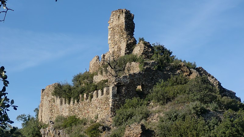 Castillo de Mont-roig en Darnius