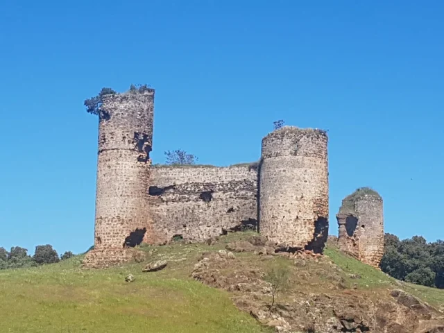 Castillo de las Torres (Ruinas)