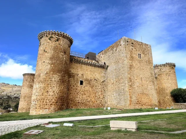 Castillo de Valdecorneja
