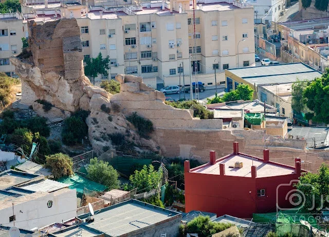 Muralla almohade