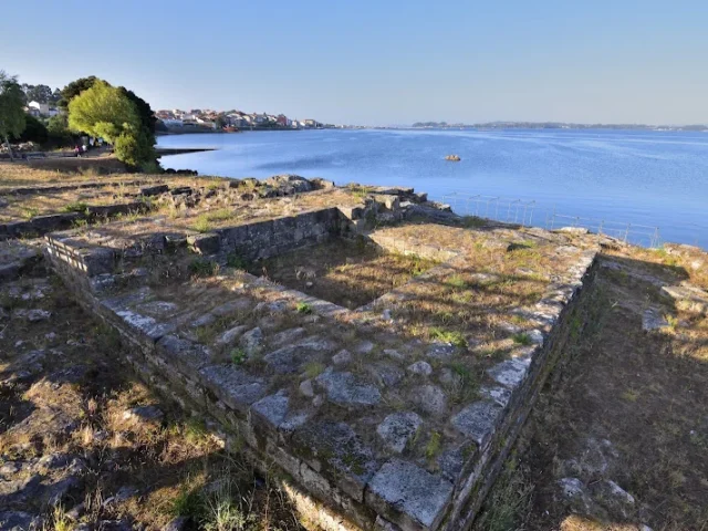 Ruinas do Castelo da Lúa